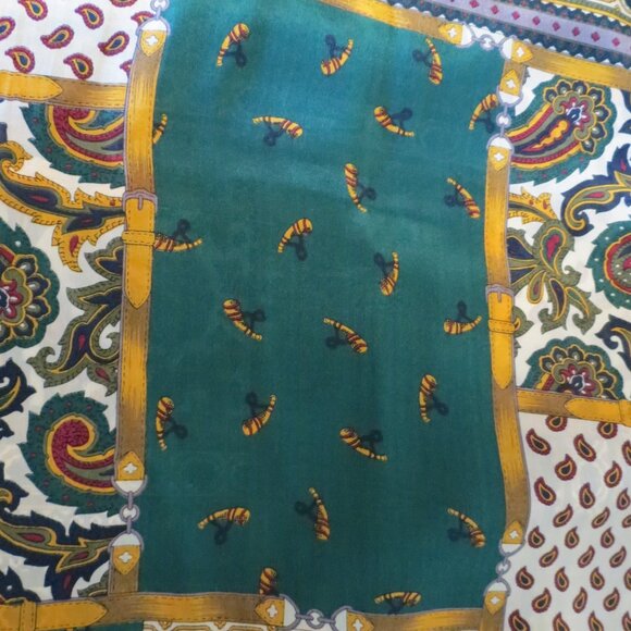 Club 7 Echo scarf - Picture 12 of 15